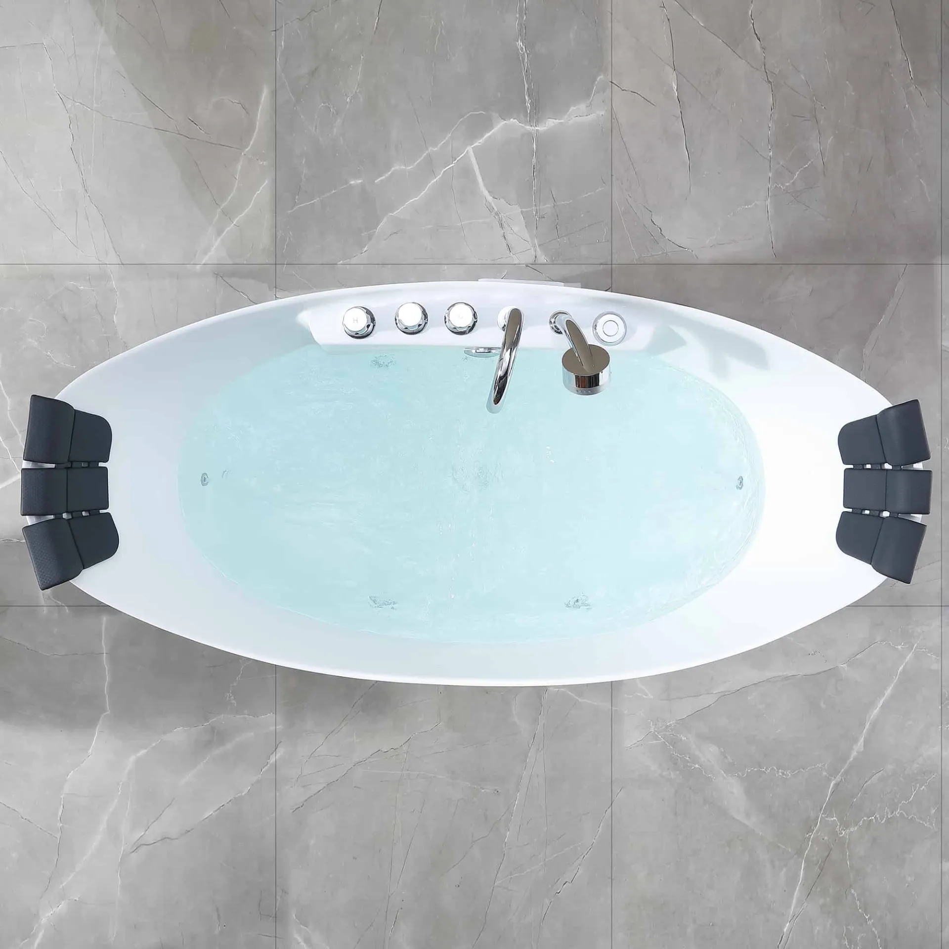Freestanding Whirlpool Bathtub with Center Drain